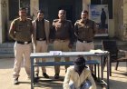 दो लाख की चोरी के सामन सहित चोर गिरफ्तार:सोने-चांदी के जेवर चुराए थे, पुलिस ने घेराबंदी कर पकड़ा